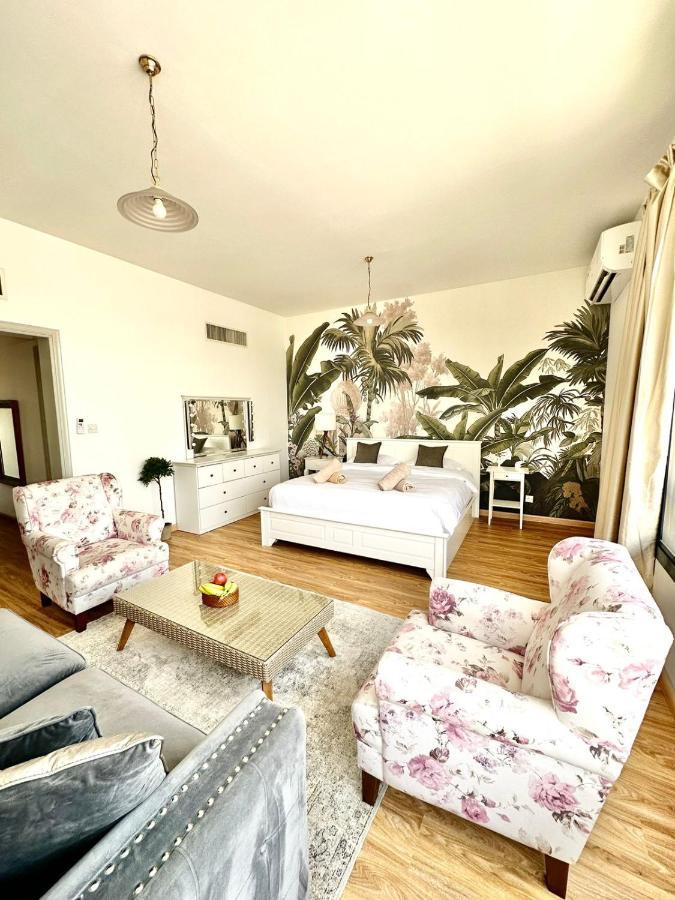 Casa Soraya Hotell Dubai Exteriör bild